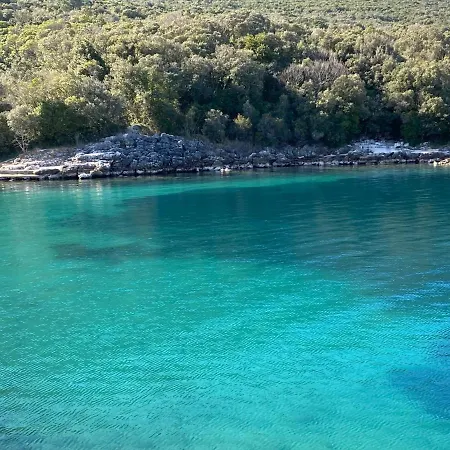 Happy Day Apartment *